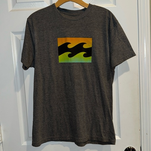 Quicksilver Grey Short Sleeve Logo T-shirt Size Men’s Medium - Picture 1 of 4